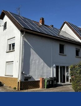 Zweifamilienhaus mit Potenzial und viel Platz in begehrter Lage von Herxheim - Herxheim (Landau)