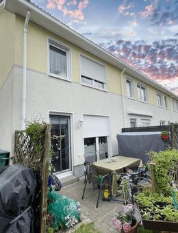 Reihenendhaus mit Gartenanteil und Tageslichtbad in ruhiger Lage - Leipzig