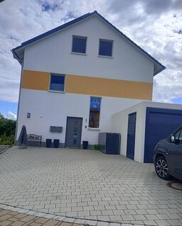 Erdgeschoss Wohnung mit Garage und Gartenanteil in 86732 Oettingen zu verkaufen