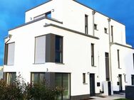 Exklusive Wohnlage - Neubau DHH in Hochheim - Don't miss out this stunning opportunity - Hochheim (Main)