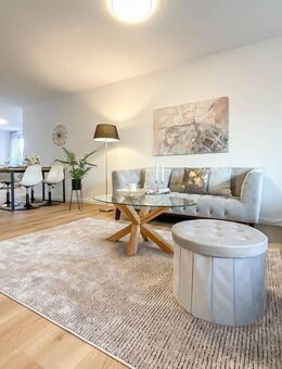 Frisch renoviert & bezugsfrei: Sonnige 3-Zimmer-Wohnung - provisionsfrei - Stade (Hansestadt)