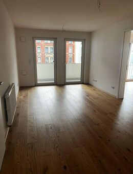 2-Zimmer-Wohnung in zentraler Lage mit Balkon - Nürnberg