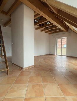 Charmante 2-Zimmer-Wohnung mit Galerie, großem Balkon und modernem Komfort in Trudering - München