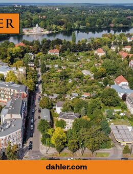Monument protected and in need of renovation "Villa Rabe" in Potsdam - Potsdam