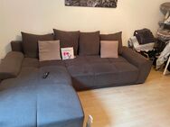 Couch neuwertig 200€ - Nürnberg