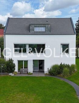 Energieeffizient leben: Raumstarkes Einfamilienhaus mit Wärmepumpe - Bergen (Rügen)