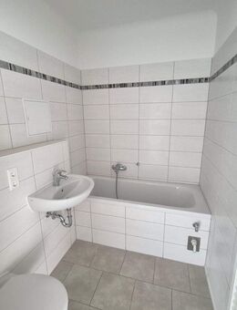 Sanierte 3-Raumwohnung mit Balkon - Grimma