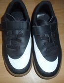 Nike Snaecker Gr 33 in 66540