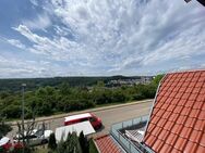 Exklusive 4,5 Zimmer -Dachgeschosswohnung mit 2x Balkone & Garagenstellplatz in Top-Lage von Blaustein-Ehrenstein - Blaustein