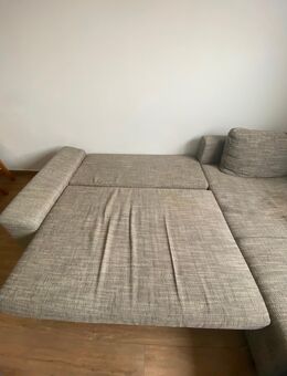 🛋️ Zu verschenken: Ecksofa mit Schlaffunktion & Staufach in Grau-Meliert me - Moosburg (Isar) Zentrum
