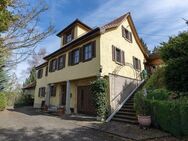 RESERVIERT: Für Menschen, die das Besondere suchen: Wohnhaus im Grünen am Rande eines Baugebietes - Rosenfeld