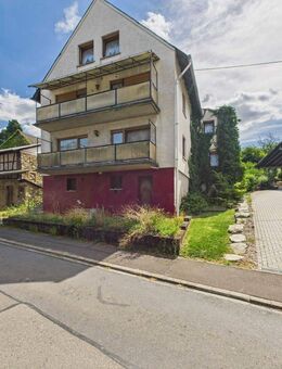 *Zwei-Familien-Haus mit Scheune, Garten- und Waldfläche in Mörschied* - Mörschied