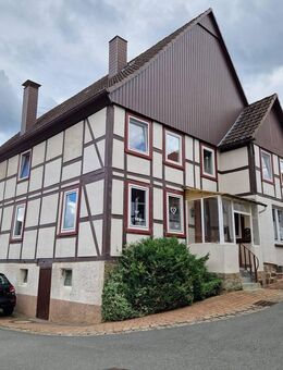 Zweifamilienhaus in ruhiger Lage und naturnah - Lügde (Stadt der Osterräder)