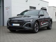 Audi Q8, 55 S line quattro, Jahr 2023 - Meißen