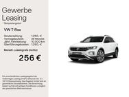 VW T-Roc, 1.5 l TSI Life 150, Jahr 2022 - Mühlheim (Main)