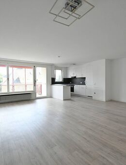 Geräumige 4-Zimmer-Stadtwohnung mit zwei Balkonen im Zentrum von Weil am Rhein - Weil (Rhein)