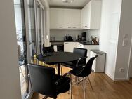 Attraktives Apartment, voll möbliert mit EBK, 2 Balkone, Aufzug - ab 01.08.24 bis 28.02.25 - München