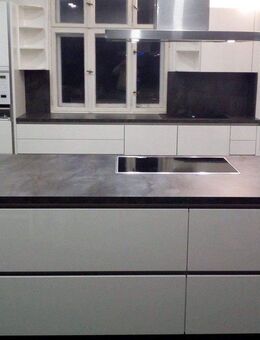 Schluß mit Miete: 6 Zimmer, Küche, 2 Bäder, Unterkellert, Ausbaureserve Spitzboden, Terrasse, Garage Werkstatt zur individuellen Modernisierung ! - Schulzendorf