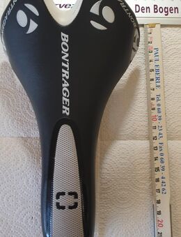 Triathlon Sattel Schwarz/Weiß wenig benutzt - Wiesbaden