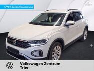 VW T-Roc, 1.5 TSI Life, Jahr 2023 - Trier