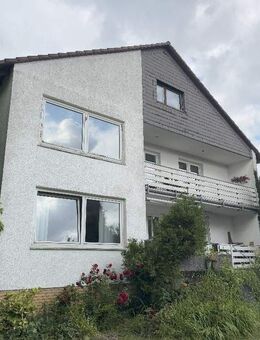 Wolfsburg - Barnstorf: schönes Zweifamilinenhaus mit Vollkeller und zwei Garagen für Selbstnutzer oder als ertragreiche Kapitalanlage - Wolfsburg