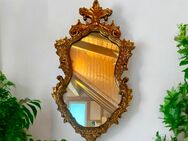 Vergoldeter Holzspiegel aus der Barock Zeit Handgeschnitzt mit schönen Ornamenten - Frankenberg (Eder)