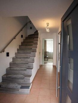Modernisiertes Reihenmittelhaus in begehrter Lage in Wernau (Neckar) - Wernau (Neckar)