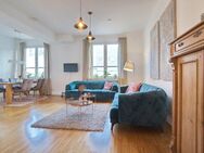 Charming, generously proportioned apartment with wi-fi in an early 20th century building in appealing Langenberg, with parking space and served by S9 - Velbert