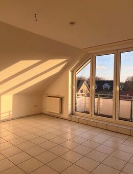 Gemütliche 3-Zimmer-Dachgeschosswohnung mit Balkon - Cloppenburg
