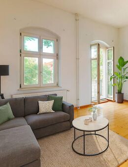 Eleganter Altbaucharme trifft zentrale Lage - stilvolle Wohnung mit 5 Zimmern - Potsdam
