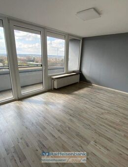384: TG-Stellplatz inklusive: sanierte 2-Zimmer - Wohnung / Hochhaus - Schrobenhausen