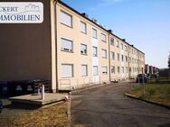 Ruhige Lage, solide Mieteinnahmen – Gepflegte 4-Zimmer-Wohnung mit Einbauküche zu verkaufen - Schraplau