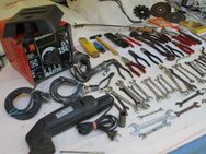 Werkzeug  Bosch Säge  , Zangen,Luftpumpe,Rolladengurt ,Imbusschlüssel,etc.,Sägeblatt über 250 Teile - Hennef (Sieg) Zentrum