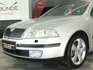 Skoda Octavia 1.6 Combi Elegance Aut/Xen/Nav/AHK/Leder - Bünde