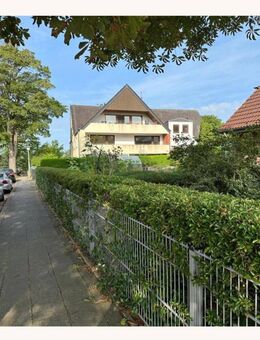Barrierefreie 2-Zimmer Wohnung in unmittelbarer Seenähe mit Garage und Balkon - Malente