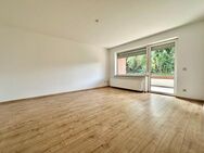 Hier lässt es sich wunderbar leben: 2-Zimmer-Wohnung im Hochparterre, Top-Lage mit Balkon und Garage - Neustadt (Rübenberge)