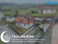 TRAUMHEIM - Einfamilienhaus mit 307 m² Innenraum, einem 600 m² großen Grundstück und zwei Garagen - Aichach