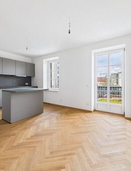 zum Erstbezug nach Sanierung: Exklusive 3,5Zimmer Wohnung mit Balkon direkt am Gärtnerplatz - München