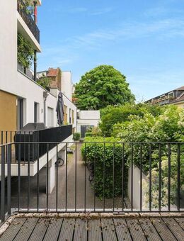 Urbaner Wohnkomfort in Bestlage - 2-Zimmer-Traum mit Balkon & Lift - Köln