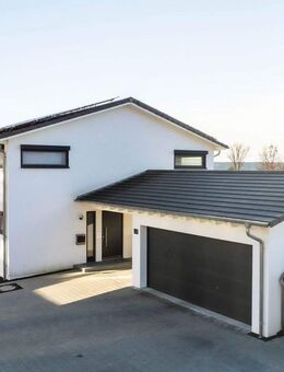 Modernes Einfamilienhaus mit Einliegerwohnung, Doppelgarage und Carport in Scheer - Scheer