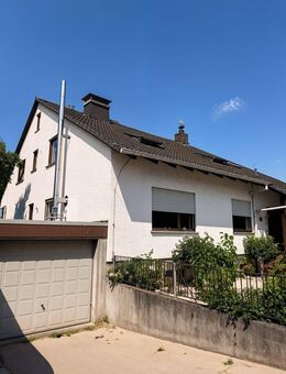 Zweifamilienhaus mit traumhaftem Ausblick in Hofheim-Langenhain - Hofheim (Taunus)