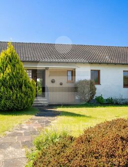 Ihr neues Zuhause! Der Winkelbungalow mit Satteldach in Ruhiglage! - Bornheim (Nordrhein-Westfalen)