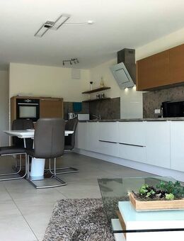 WG- Wohnung 3,5 Zimmer in FN-West möbliert zu vermieten - Friedrichshafen