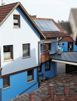 Wohlfühlhaus mit Nebengebäude und Carport... - Wertheim