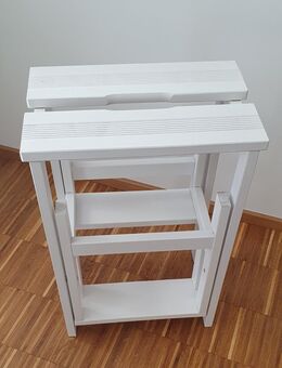 Verschenke Hockerleiter, 3 Stufen, Holz, weiß, klappbar - Lauf (Pegnitz)