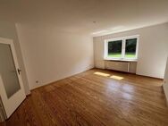 Geschmackvolle 2-Zimmer-Erdgeschosswohnung mit Balkon und Küche ab sofort zu vermieten. - Kiel
