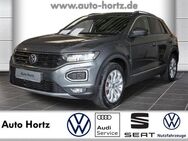 VW T-Roc Sport 1.5 TSI DSG! Panorama, Assitenz Plus, active Info uvm Navi - Duisburg