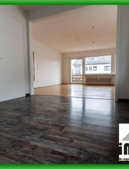 toll geschnittene 4 Zimmer Wohnung mit Balkon und Terrasse - Ispringen
