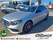 Mercedes E 200, Avantgarde Night Rü Standhg, Jahr 2019 - Nastätten