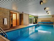 Großzügiges Familienhaus mit 4 Wohnbereichen, Garten und Indoor-Pool - Berlin